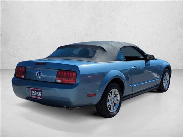 Used 2007 Ford Mustang Deluxe image 5