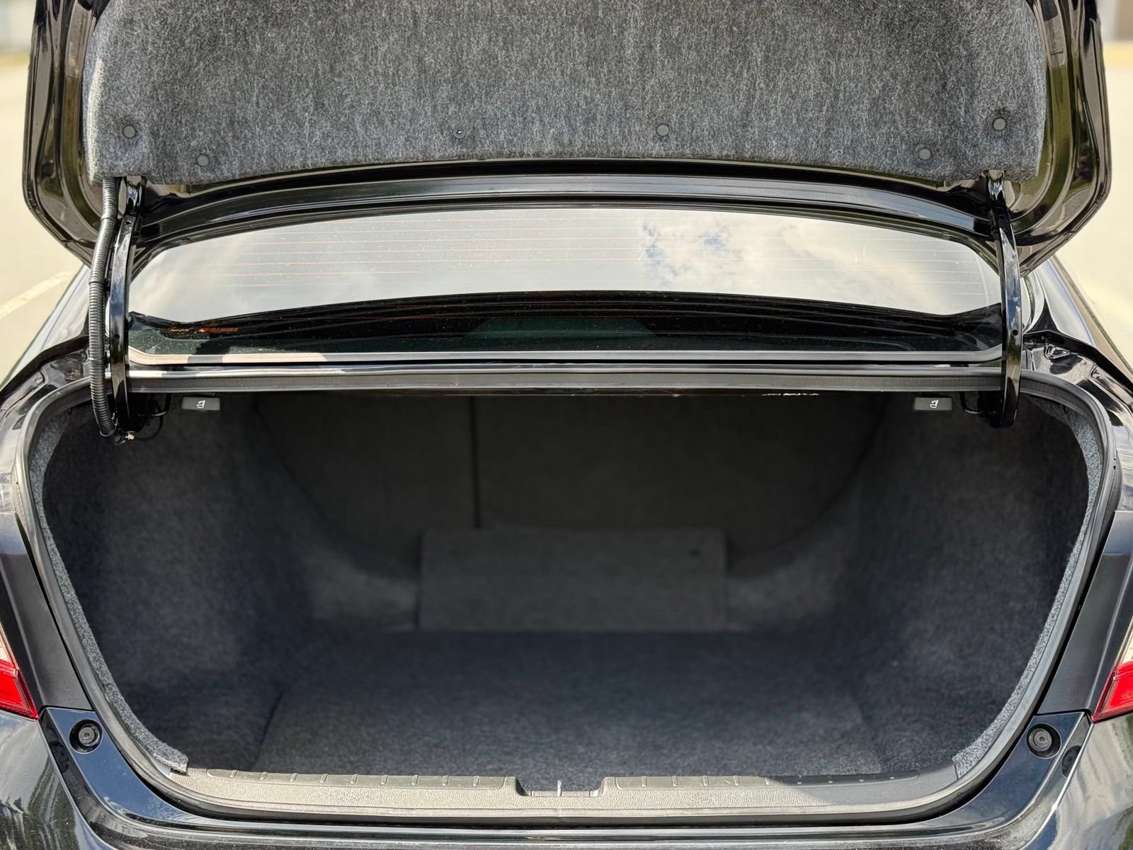 Used 2022 Honda Accord Sport image 48