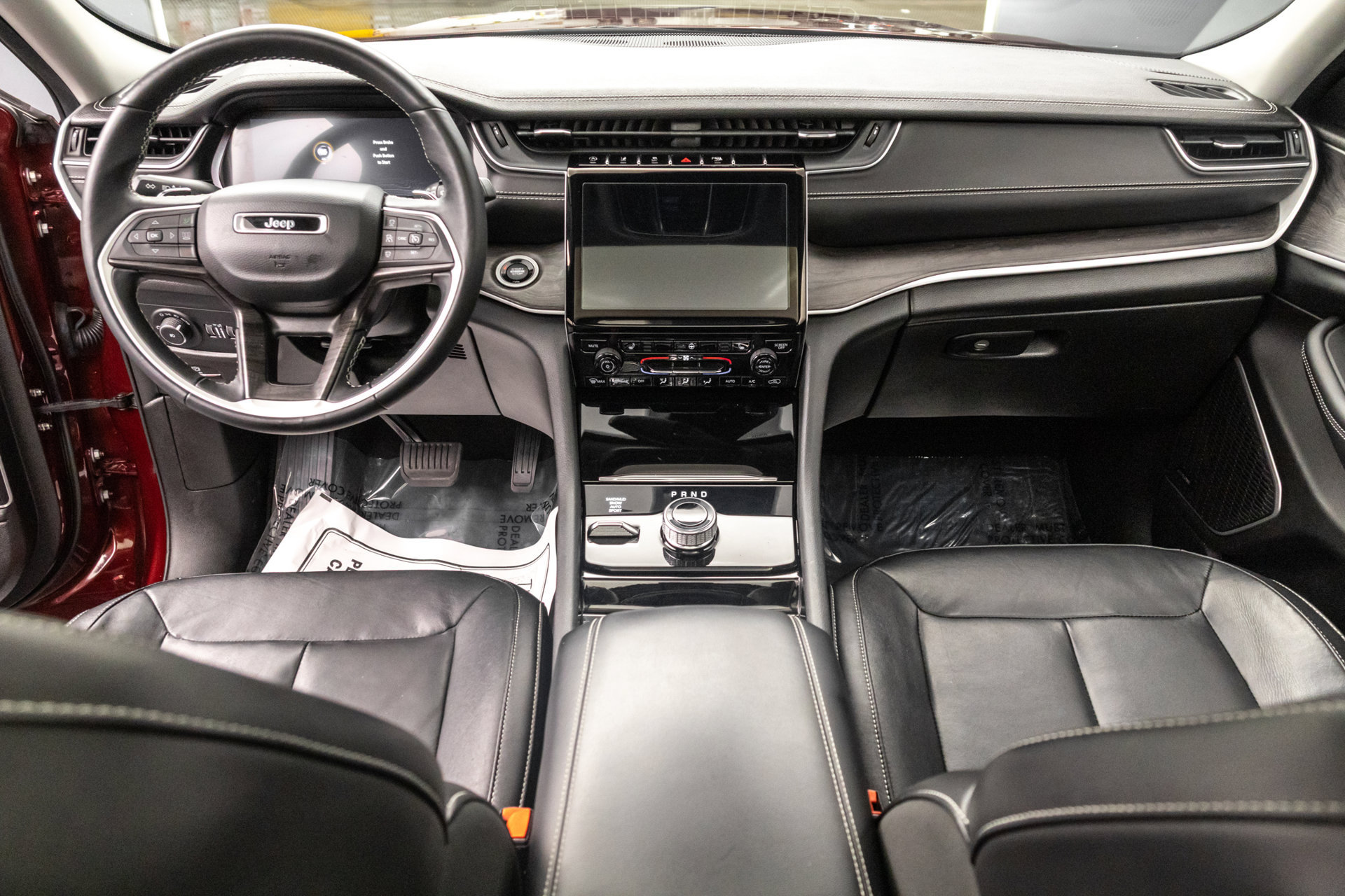 Used 2022 Jeep Grand Cherokee L Limited AWD/4WD image 32