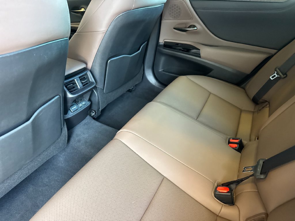 Used 2025 Lexus ES 350 w/ Premium Package FWD image 15