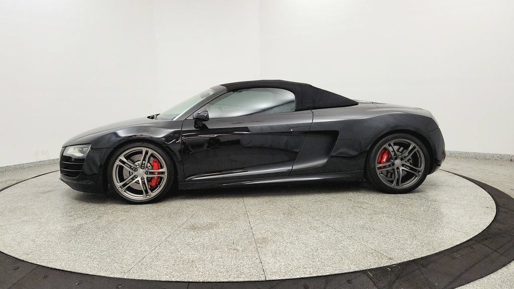 Used 2011 Audi R8 V10 w/ Enhanced Leather Pkg AWD/4WD image 2