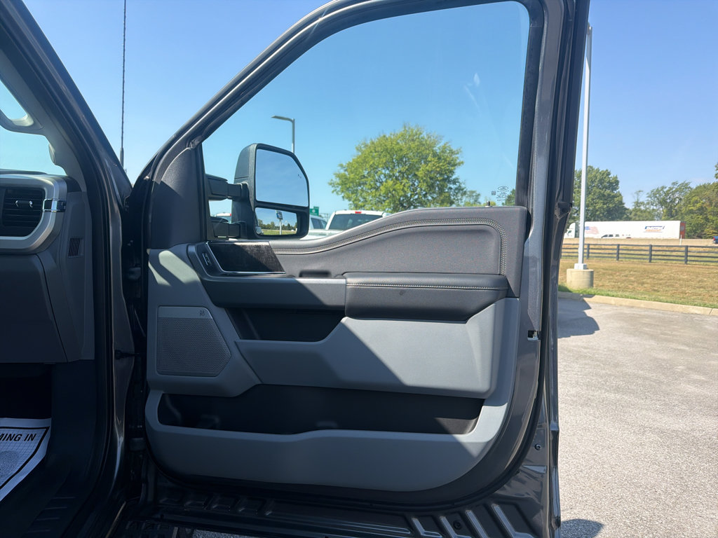 New 2027 Ford F250 XLT w/ XLT Premium Package AWD/4WD image 20