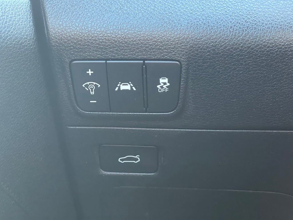 Used 2024 Kia K5 GT-Line image 11