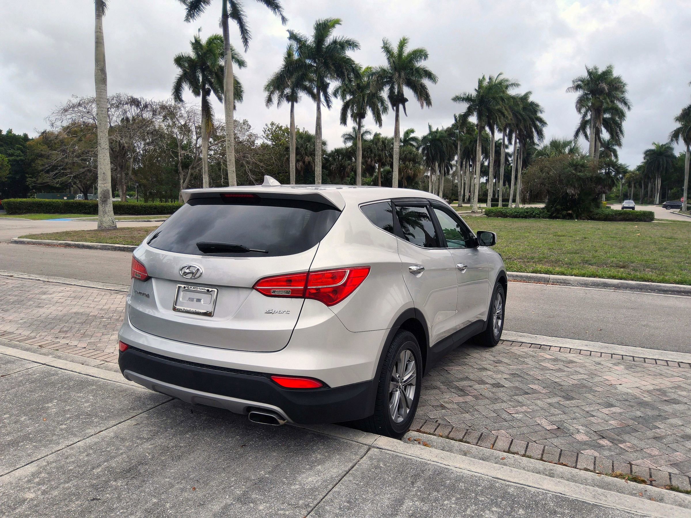 Used 2013 Hyundai Santa Fe Sport FWD image 16