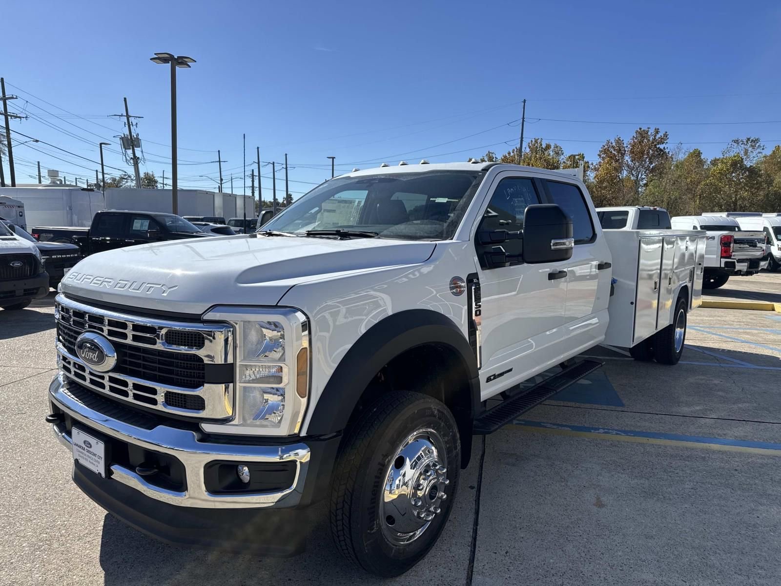 New 2026 Ford F550 4x4 Crew Cab Super Duty image 4