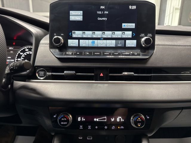 Used 2024 Mitsubishi Outlander SE Black Edition FWD image 10