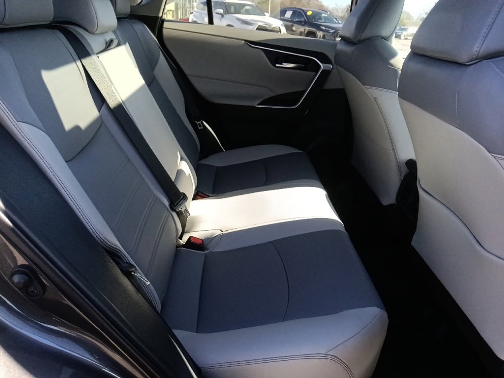 Used 2024 Toyota RAV4 XLE Premium image 30