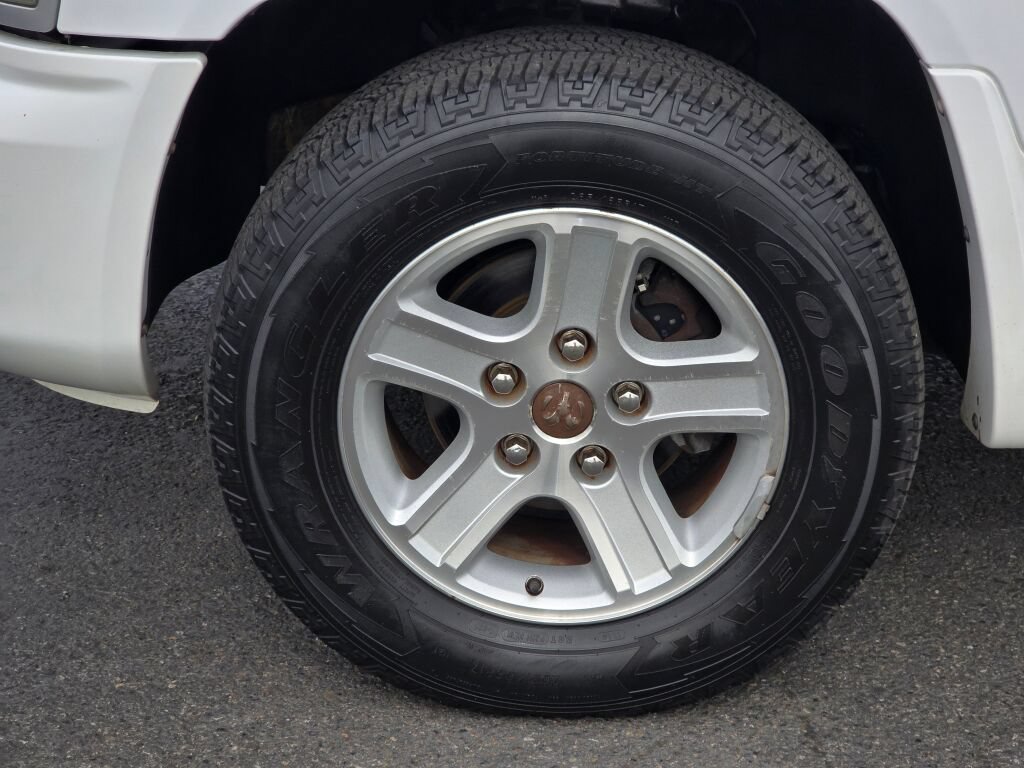 Used 2011 Dodge Dakota Big Horn w/ Skid Plate Group AWD/4WD image 10