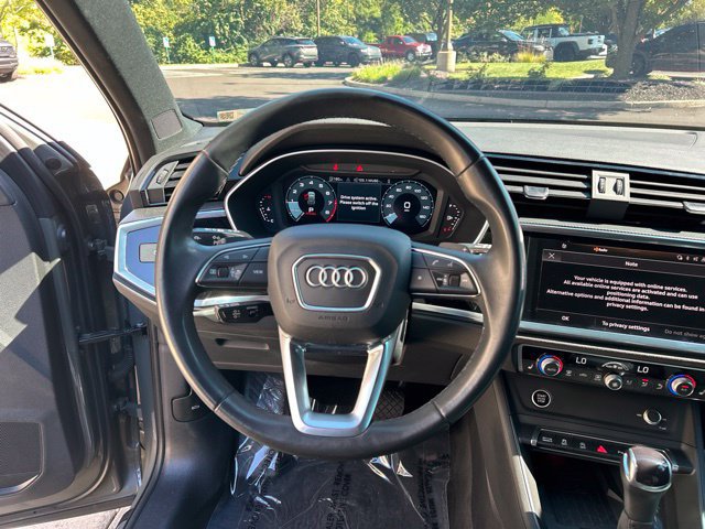 Used 2023 Audi Q3 2.0T Premium Plus w/ Premium Plus Package AWD/4WD image 17