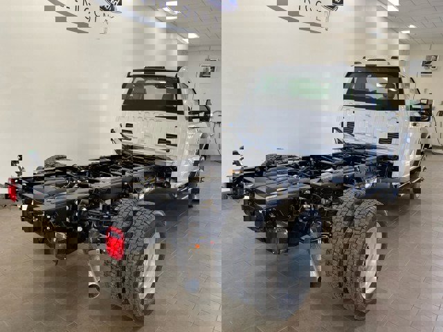 New 2026 Ford F550 4x4 Regular Cab Super Duty image 7