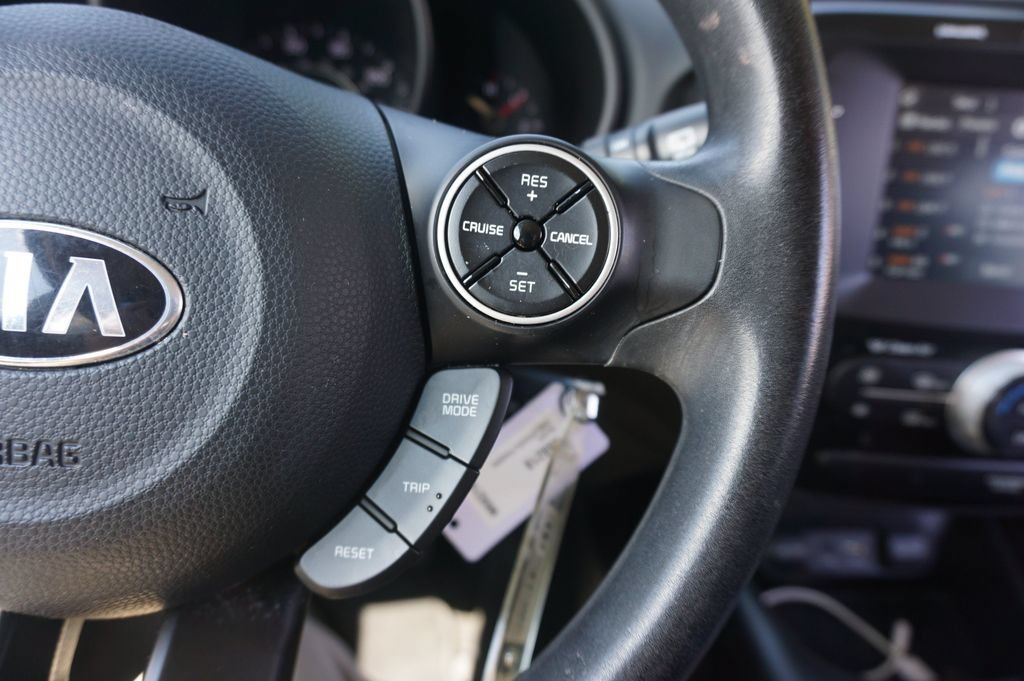 Used 2018 Kia Soul + FWD image 8