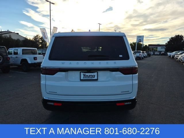 Used 2023 Jeep Wagoneer Series II w/ Premium Group I AWD/4WD image 4