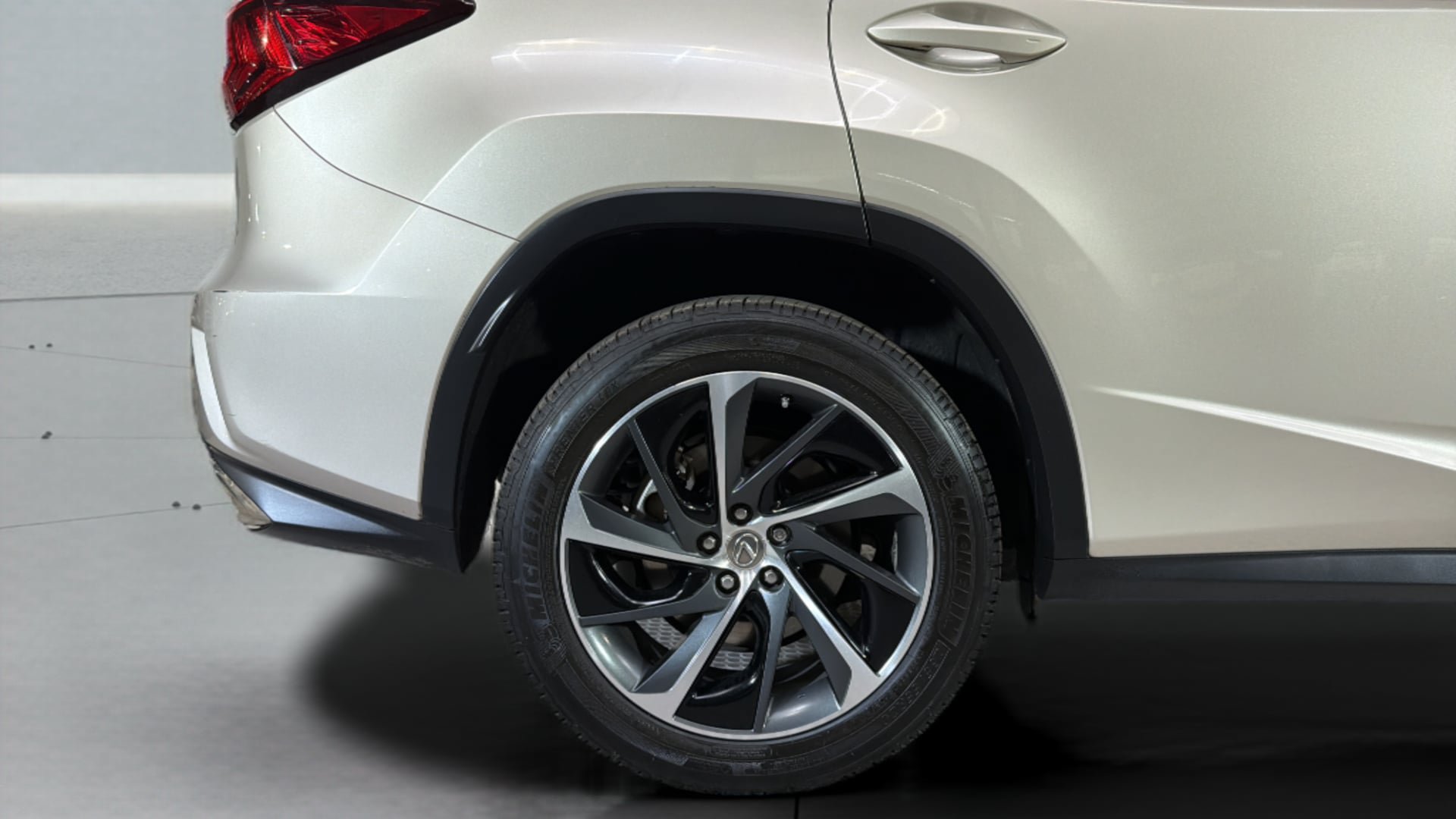 Used 2017 Lexus RX 350 FWD w/ Luxury Package image 35