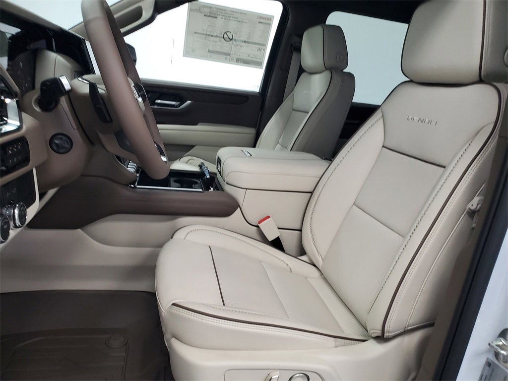 New 2026 GMC Yukon XL Denali w/ LPO, Floor Liner Package image 6