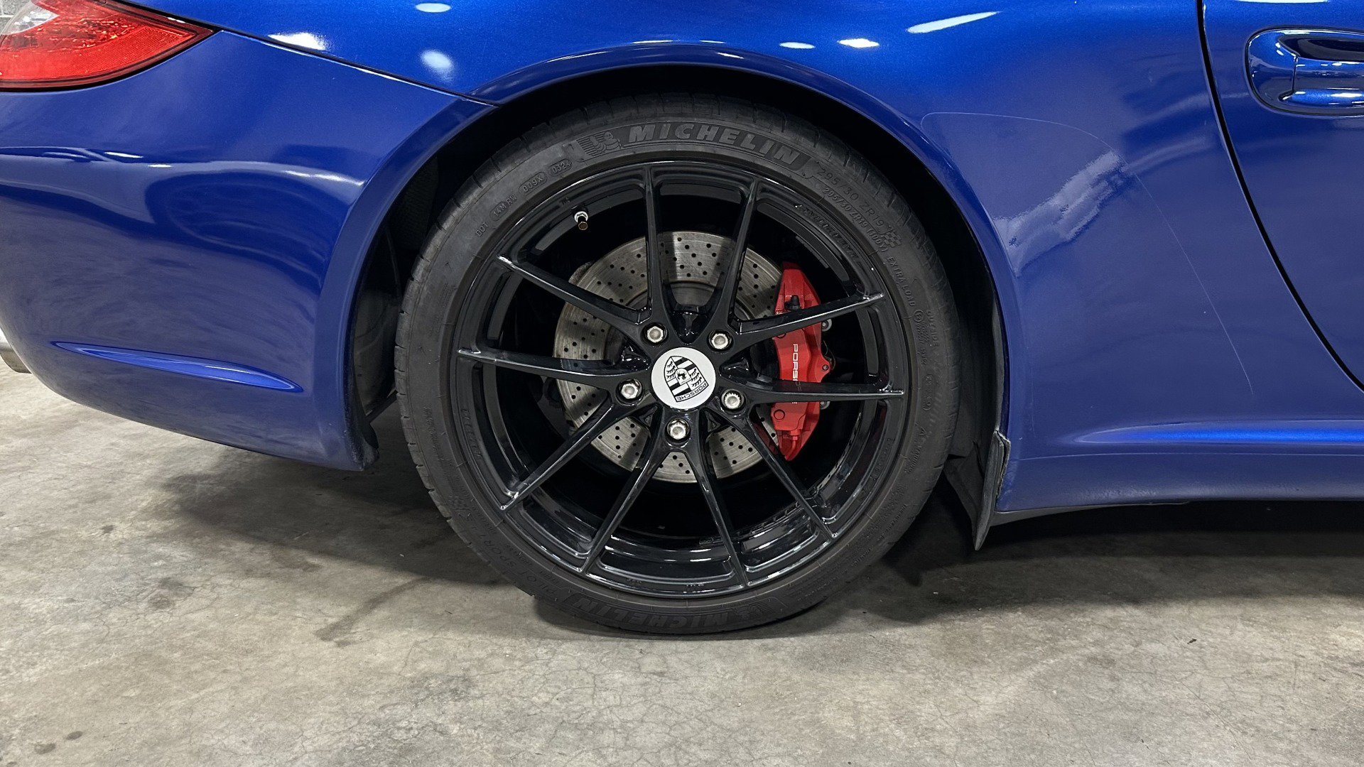 Used 2009 Porsche 911 Carrera S image 24