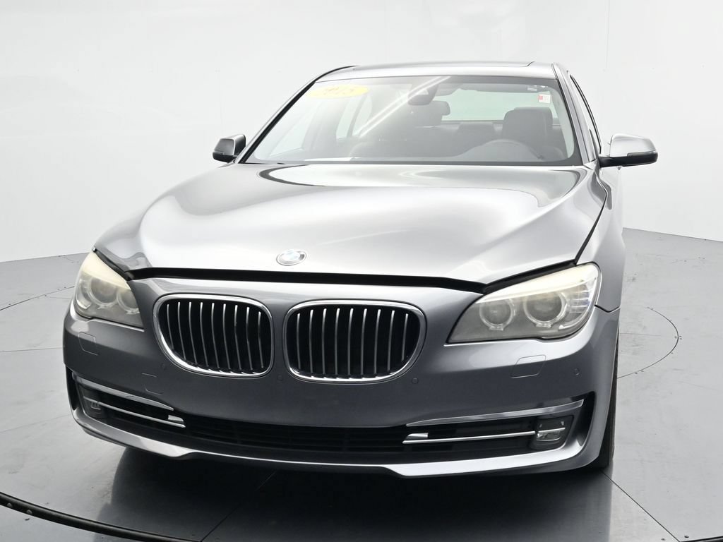 Used 2015 BMW 740i RWD image 3