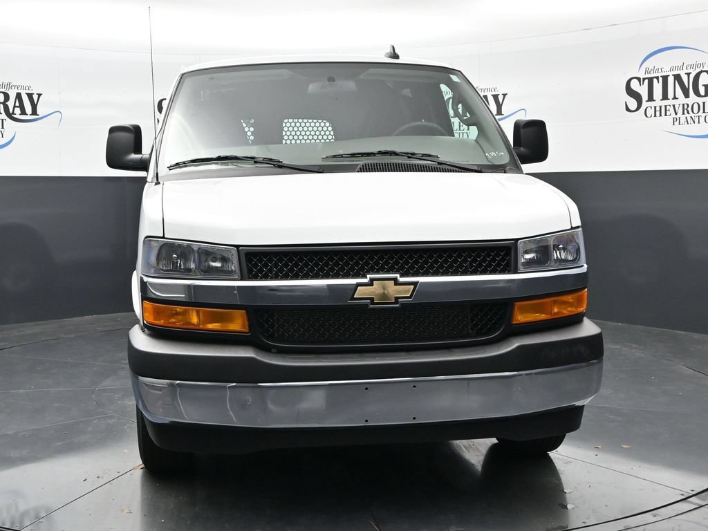 Certified 2025 Chevrolet Express 2500 w/ Driver Convenience Package RWD image 2