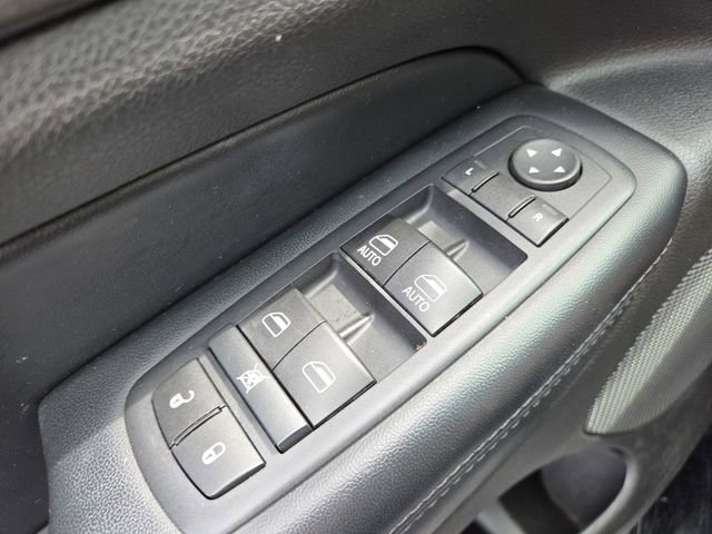 Used 2017 Jeep Grand Cherokee Altitude AWD/4WD image 8