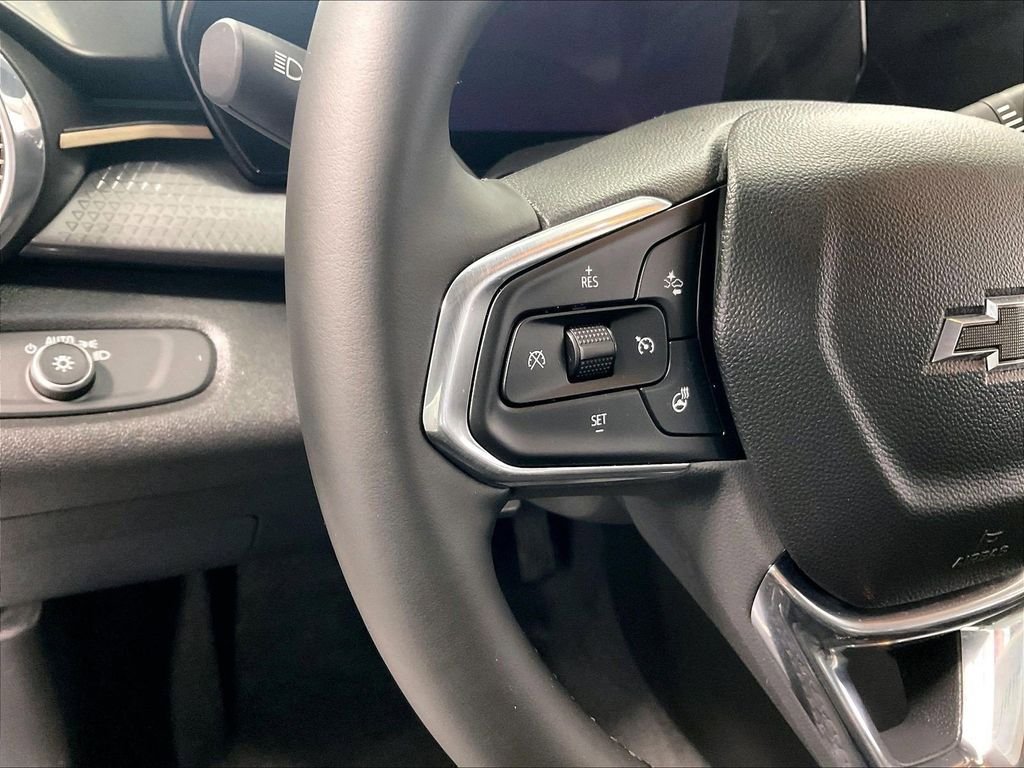 Used 2025 Chevrolet Trax ACTIV w/ Driver Confidence Package FWD image 23