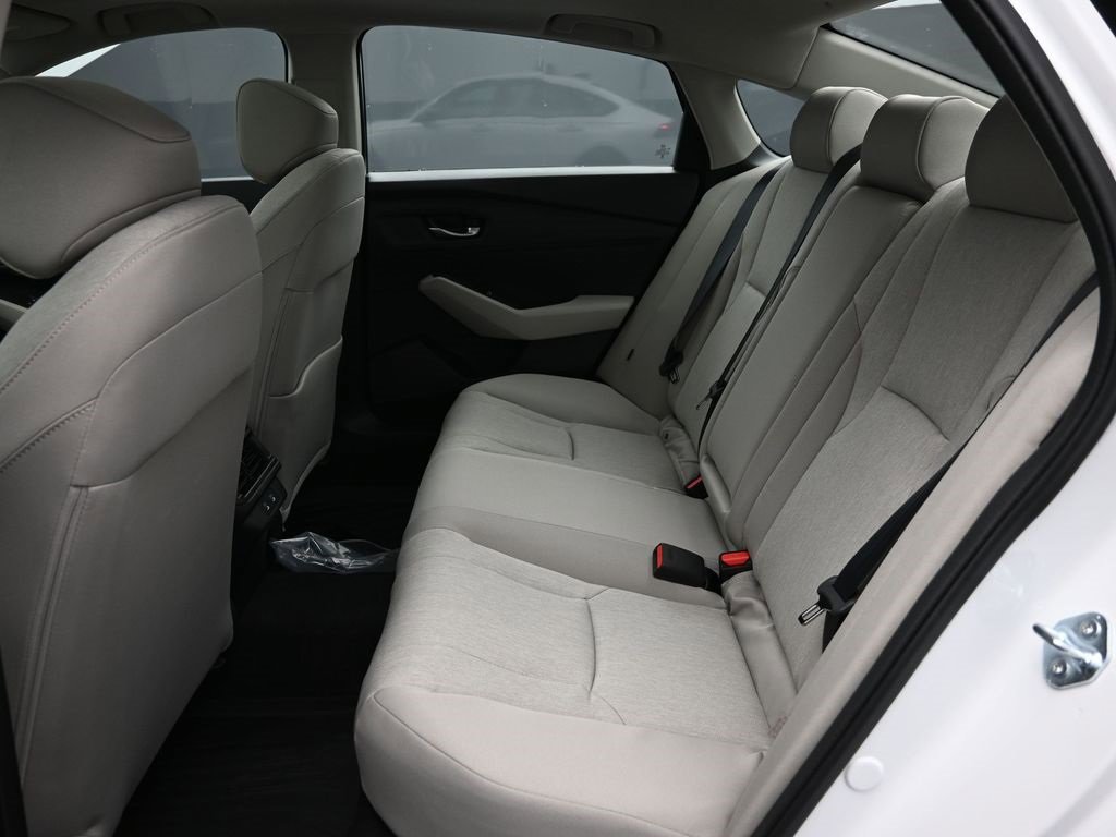 New 2025 Honda Accord SE image 33