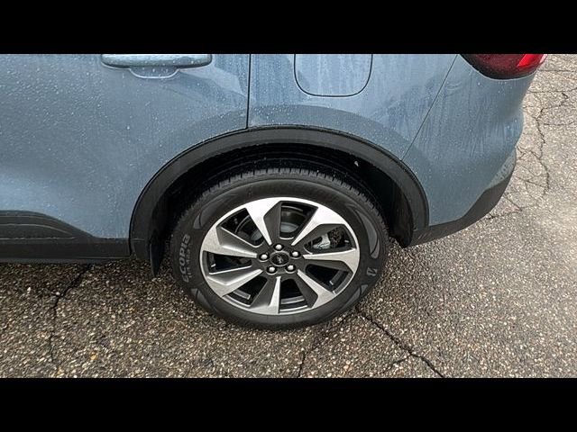 Certified 2023 Ford Escape Platinum AWD/4WD image 26