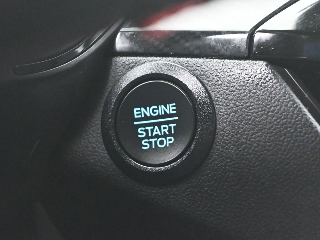 Certified 2025 Ford Escape ST-Line AWD/4WD image 14