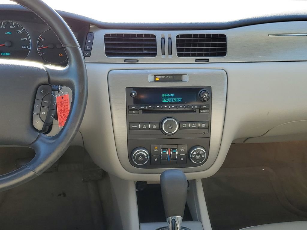 Used 2008 Chevrolet Impala LT w/ Luxury Edition Package image 22