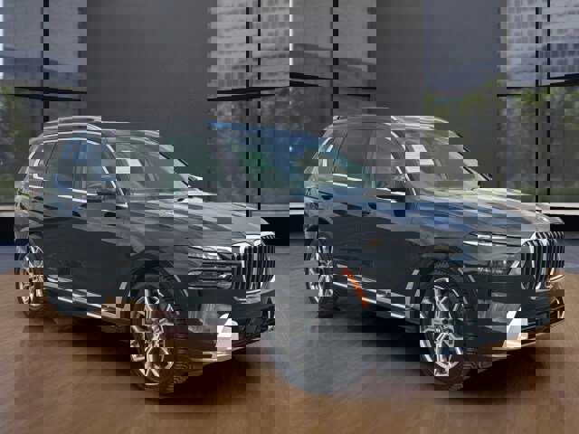 Used 2025 BMW X7 xDrive40i w/ Premium Package image 10