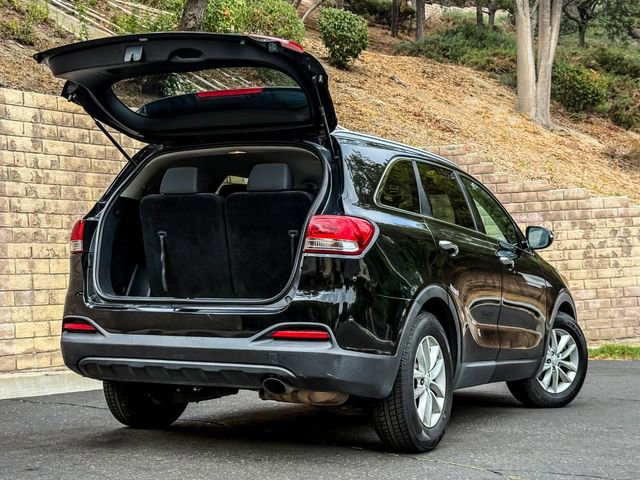 Used 2017 Kia Sorento LX image 21