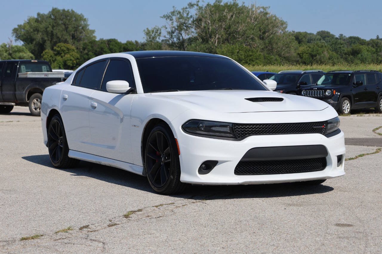 Used 2021 Dodge Charger R/T w/ Performance Handling Group RWD image 4