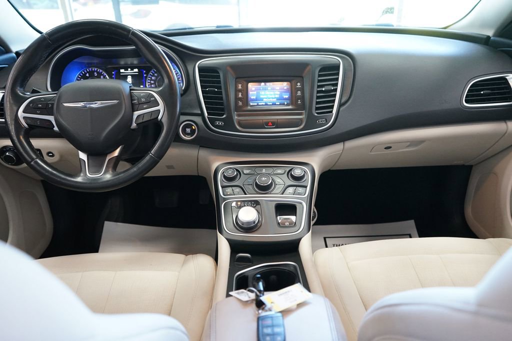 Used 2015 Chrysler 200 Limited w/ Convenience Group FWD image 33