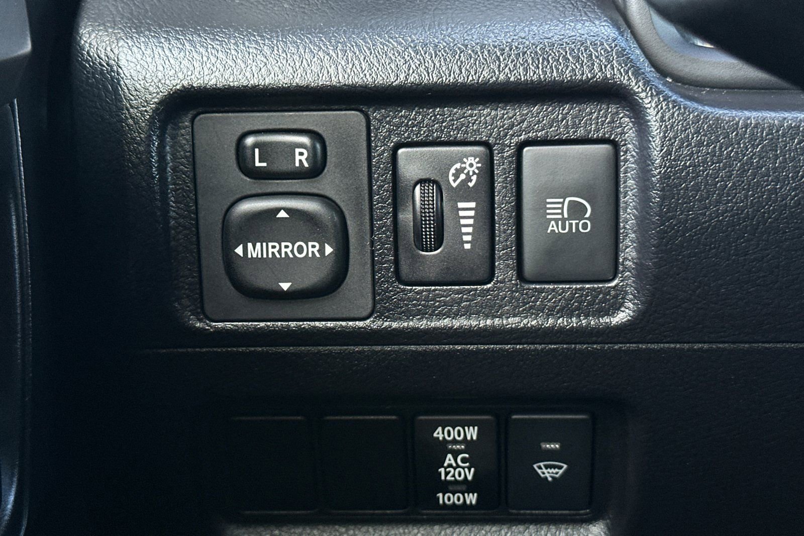 Used 2022 Toyota 4Runner SR5 Premium image 32