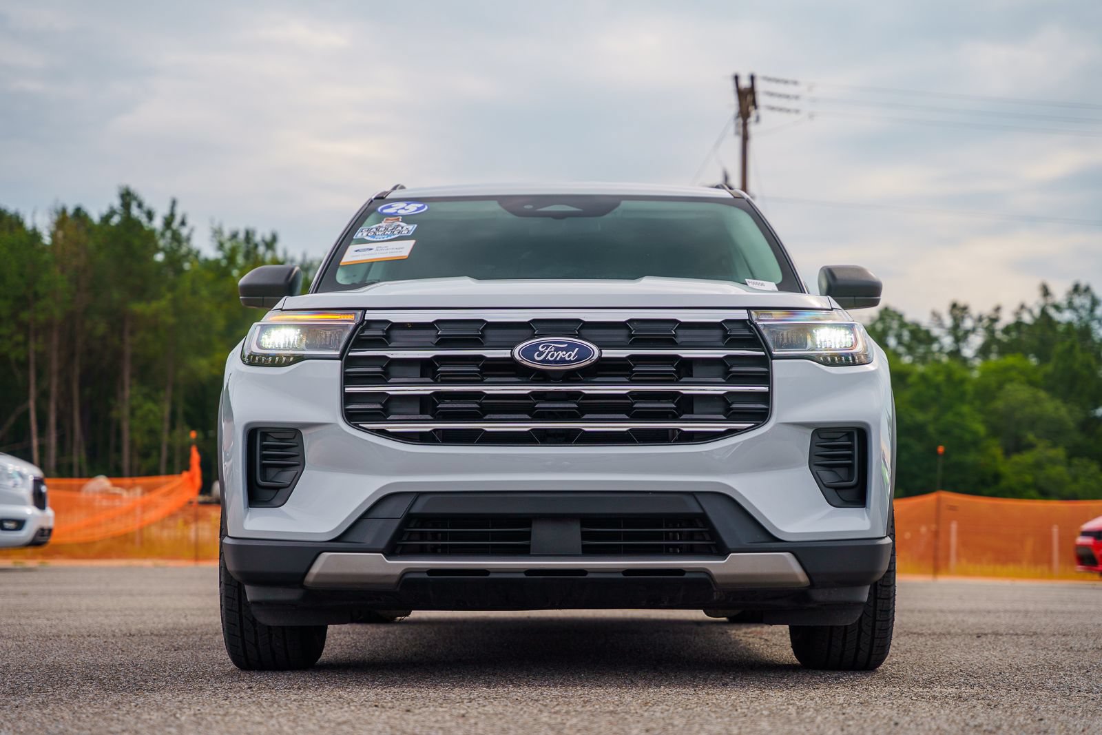 Certified 2025 Ford Explorer Active RWD video 2