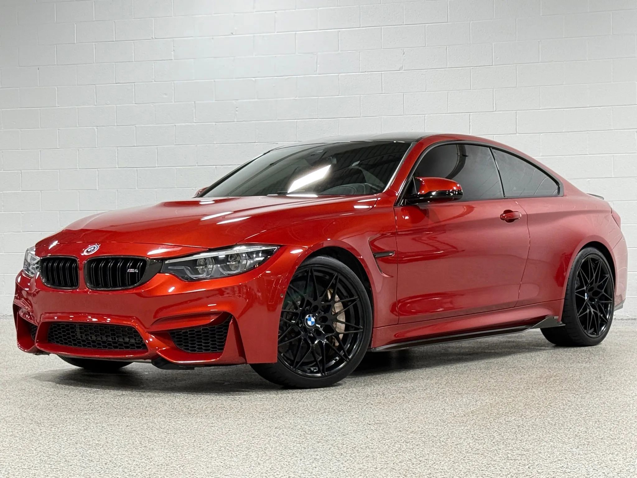 Used 2018 BMW M4 Coupe image 2