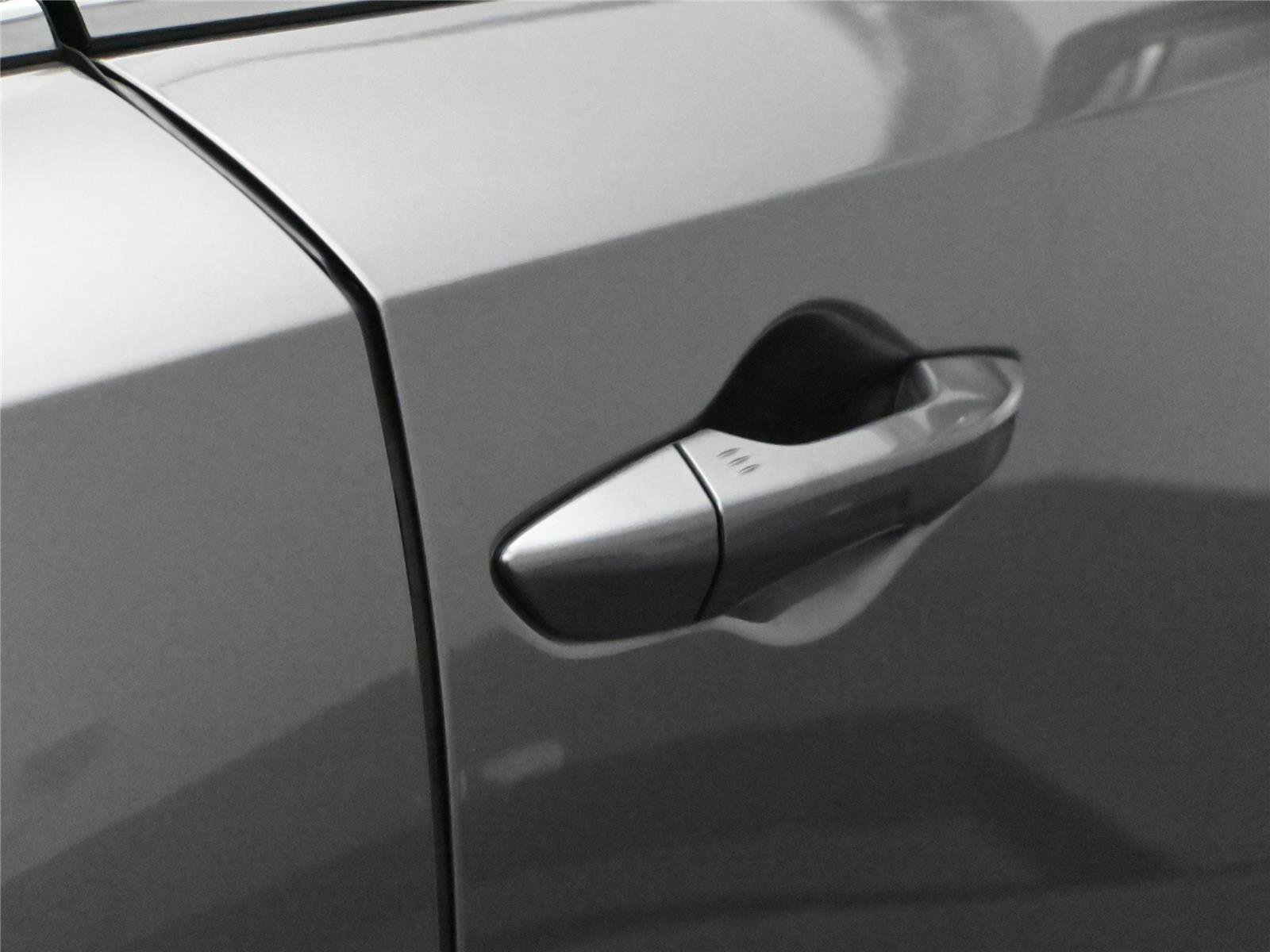 Certified 2022 Acura MDX SH-AWD w/ Technology Package image 14