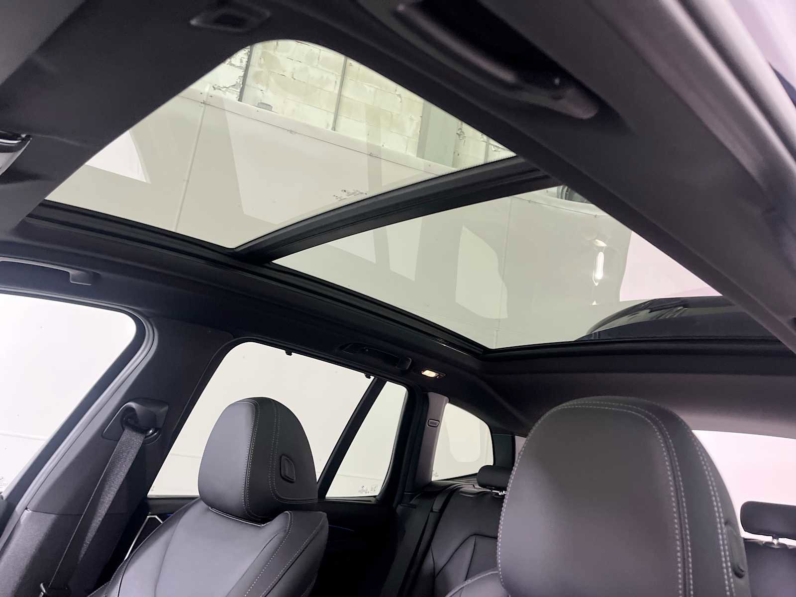 Used 2023 BMW X3 xDrive30i w/ M Sport Package image 16