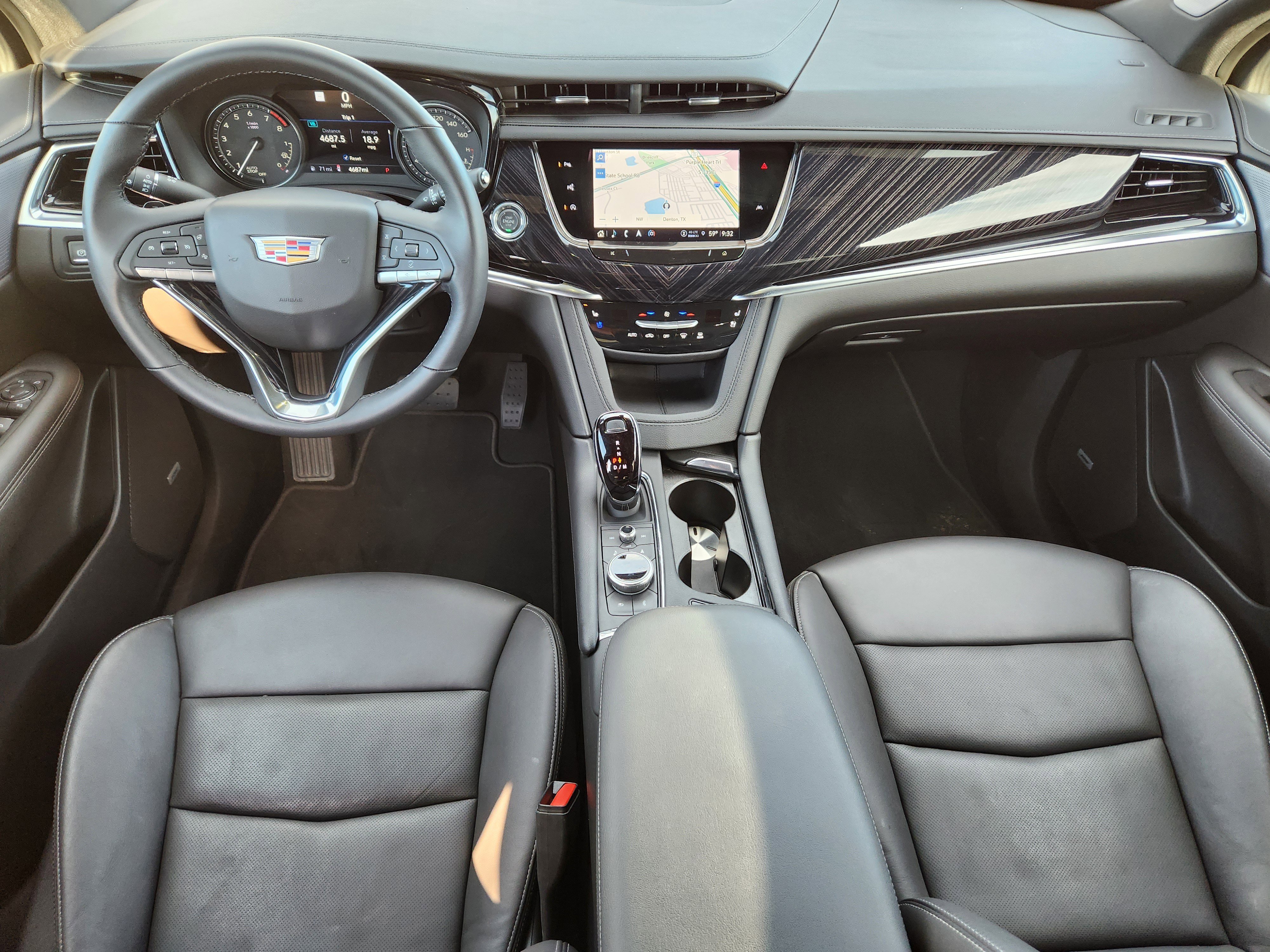 Used 2025 Cadillac XT6 Premium Luxury w/ Technology Package image 28