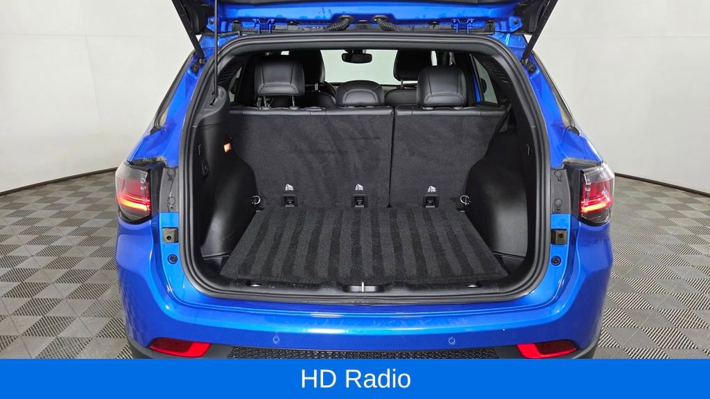 Used 2024 Jeep Compass Trailhawk w/ Trailhawk Elite Group image 11