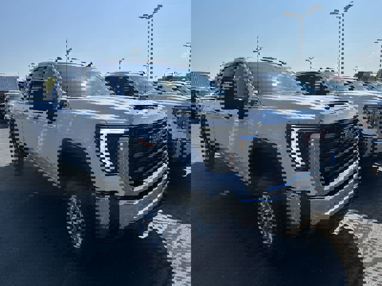 New 2025 GMC Sierra 2500 Pro w/ Convenience Package