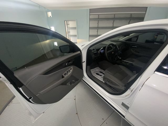 Used 2017 Chevrolet Impala LS FWD image 11