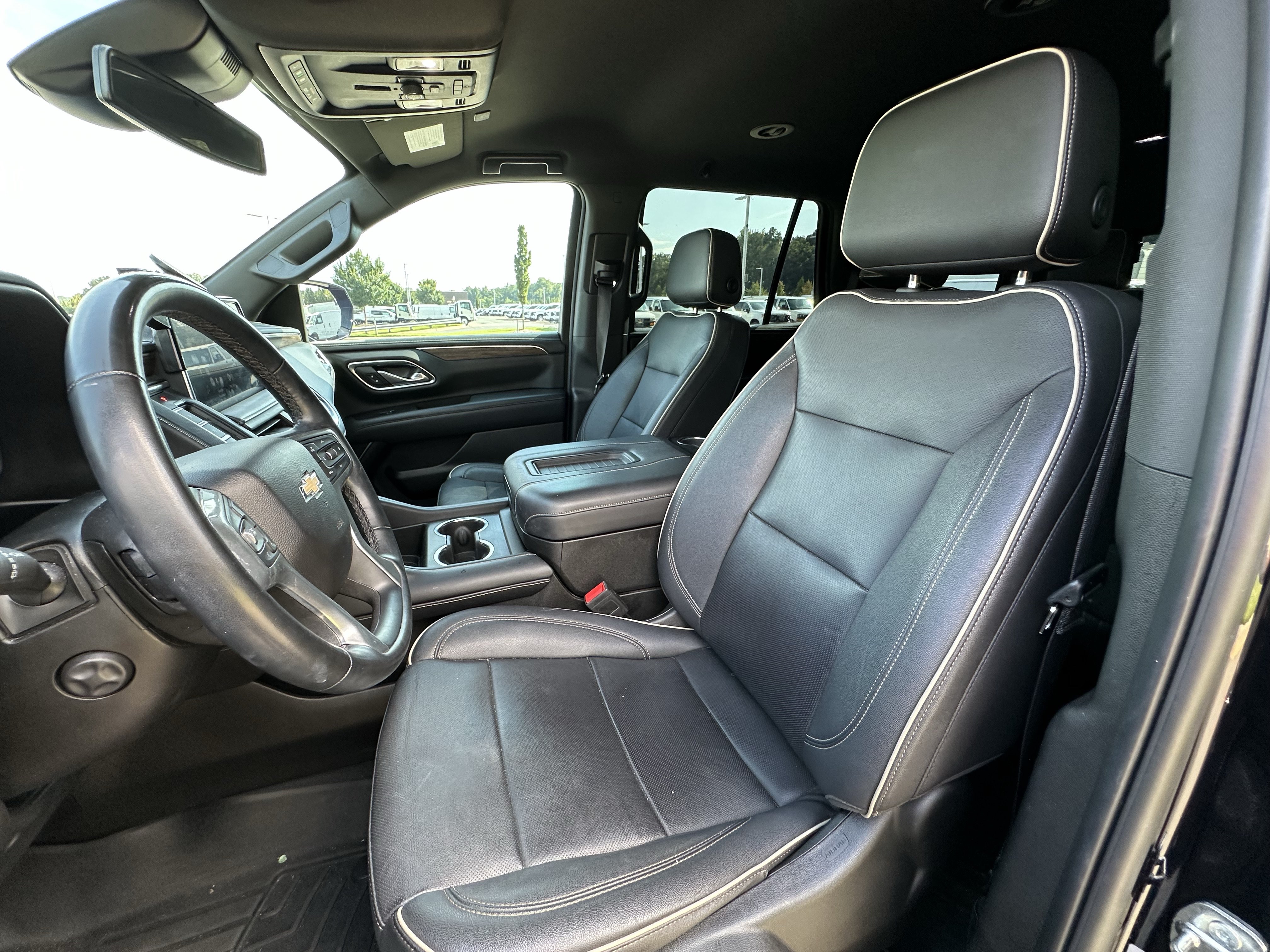Used 2023 Chevrolet Tahoe Premier RWD image 14