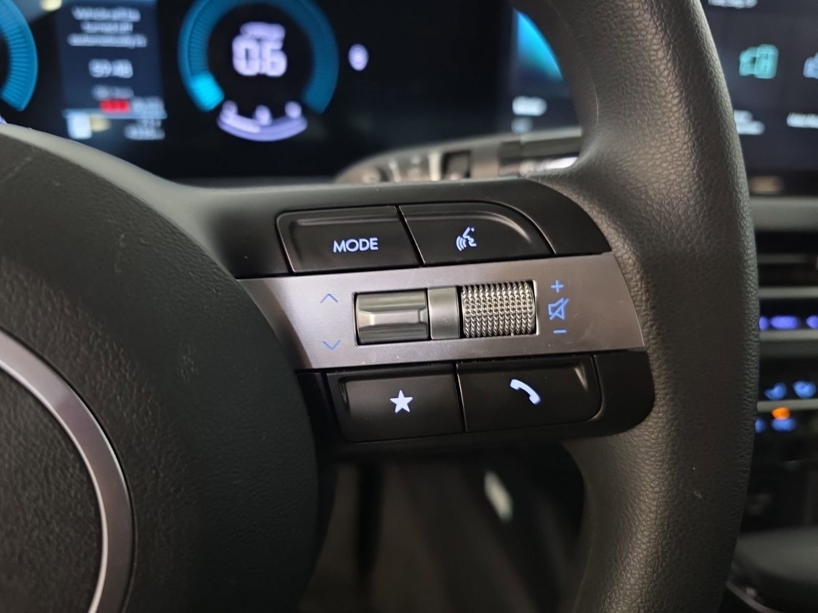 Used 2025 Hyundai Sonata SE image 14