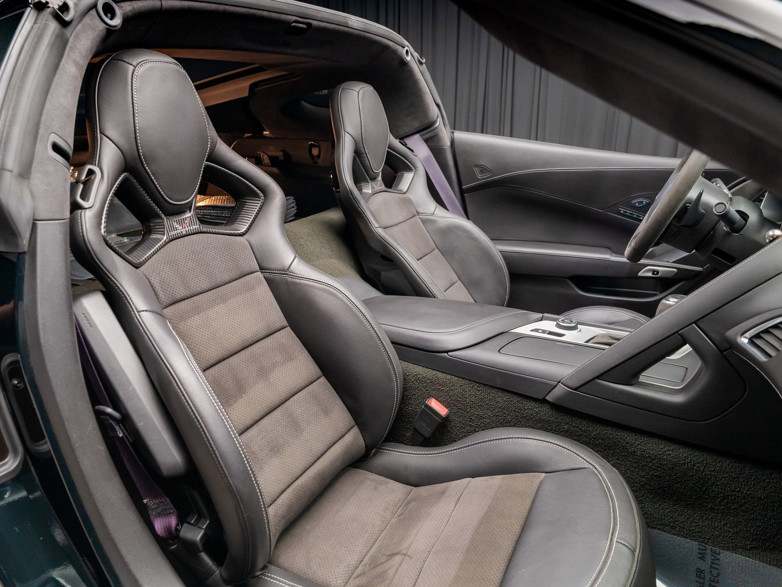 Used 2016 Chevrolet Corvette Z06 w/ 3LZ Preferred Equipment Group image 61