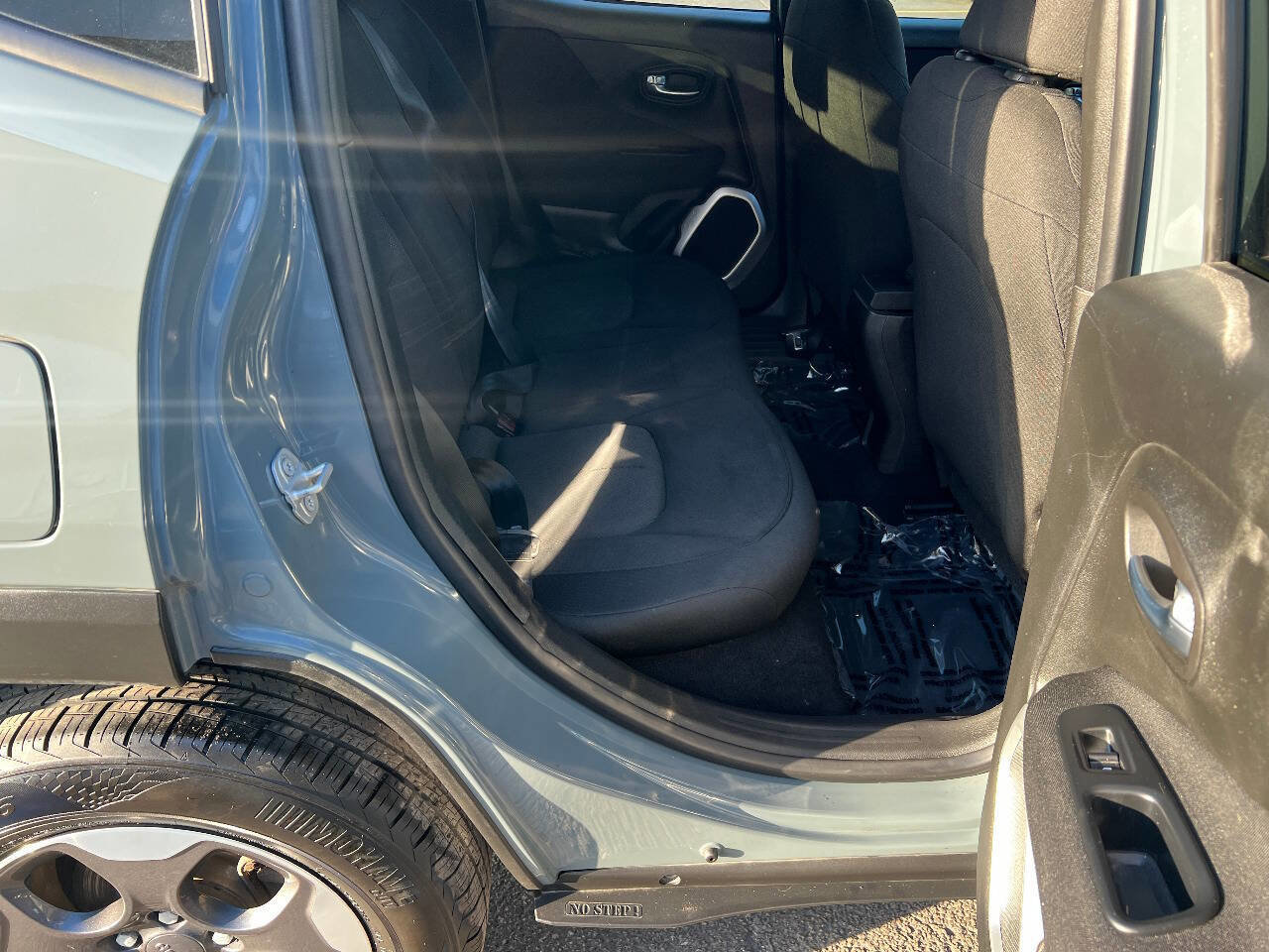 Used 2018 Jeep Renegade Sport w/ Power & Air Group AWD/4WD image 22