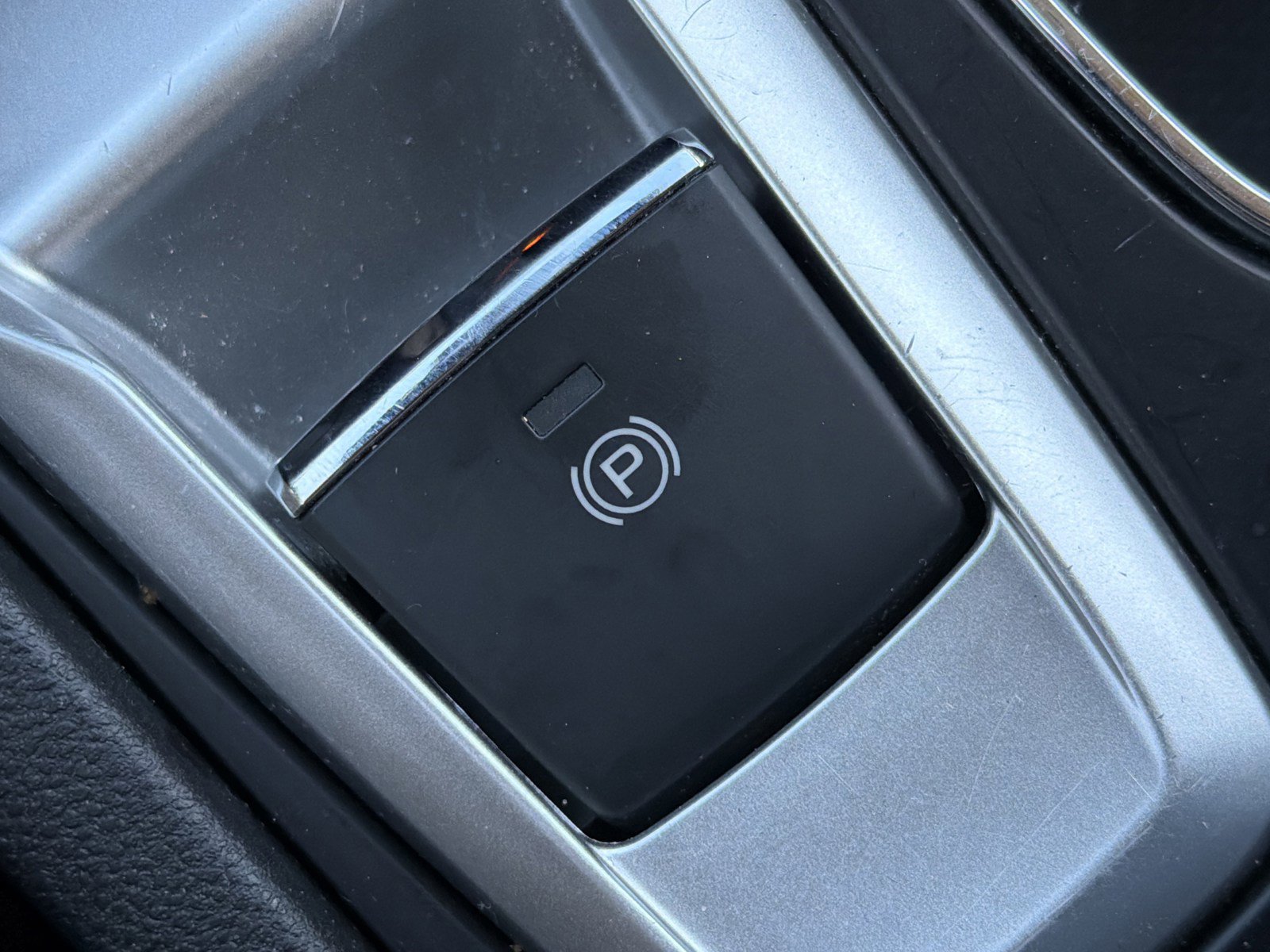 Certified 2024 Subaru Ascent Premium w/ Convenience Package image 29