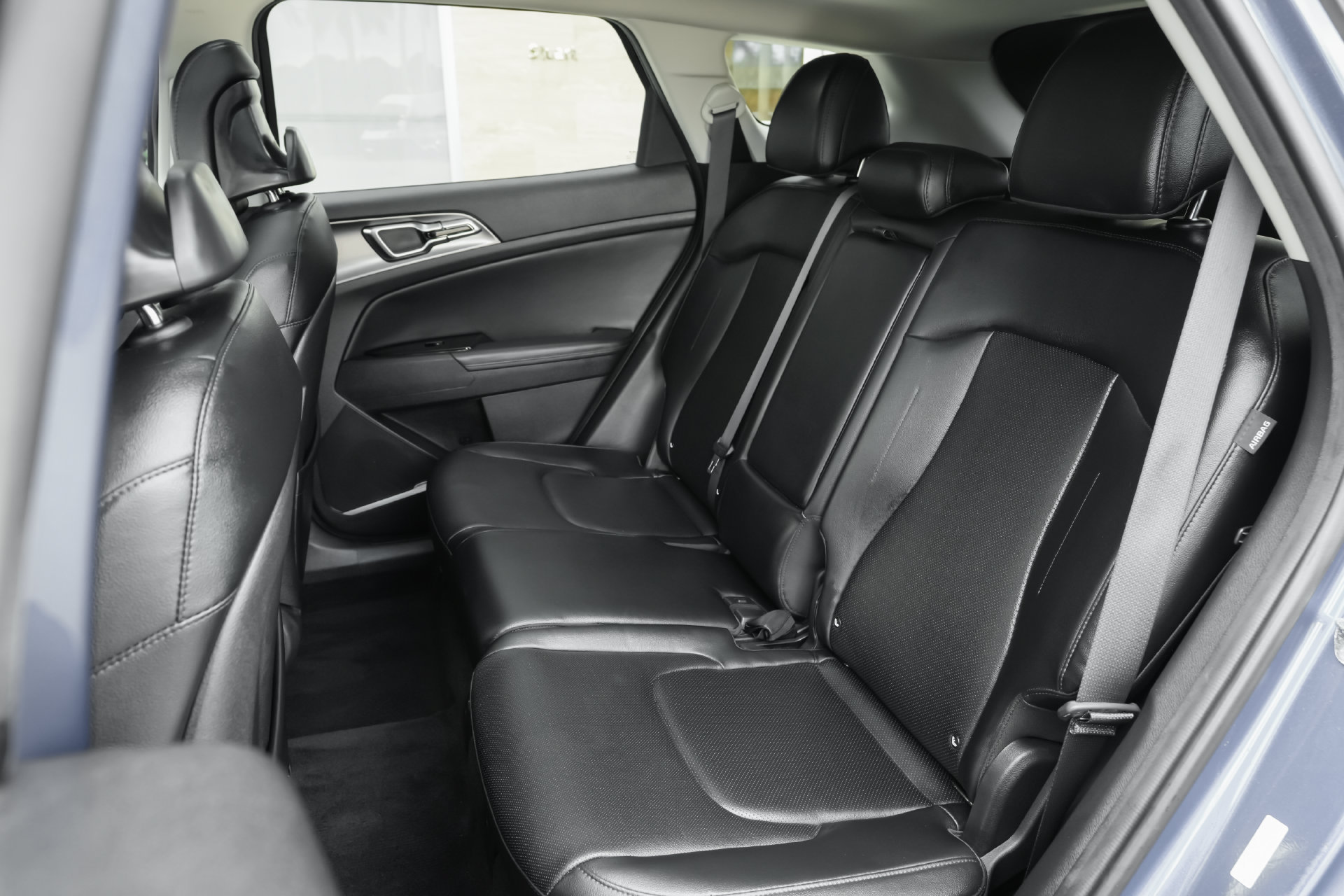 Used 2025 Kia Sportage SX FWD image 7
