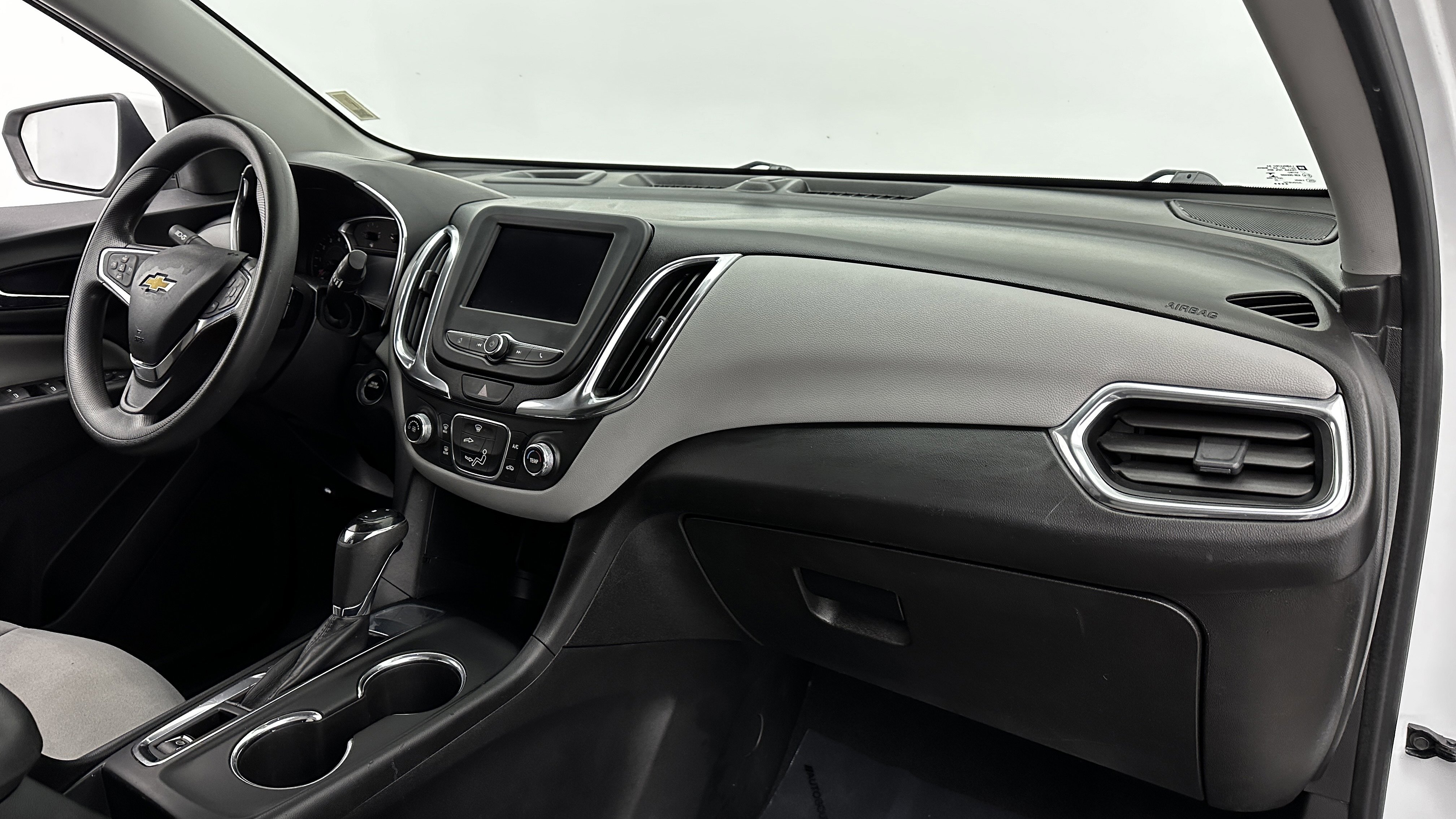 Used 2020 Chevrolet Equinox LT image 33