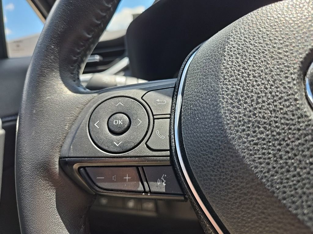 Used 2021 Toyota RAV4 XSE AWD/4WD image 14