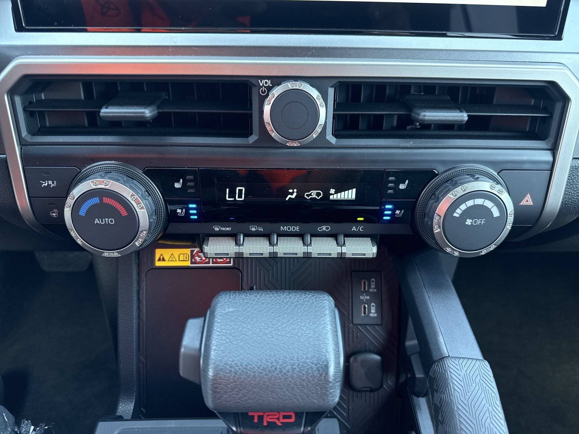 Certified 2025 Toyota 4Runner TRD Off-Road Premium AWD/4WD image 17