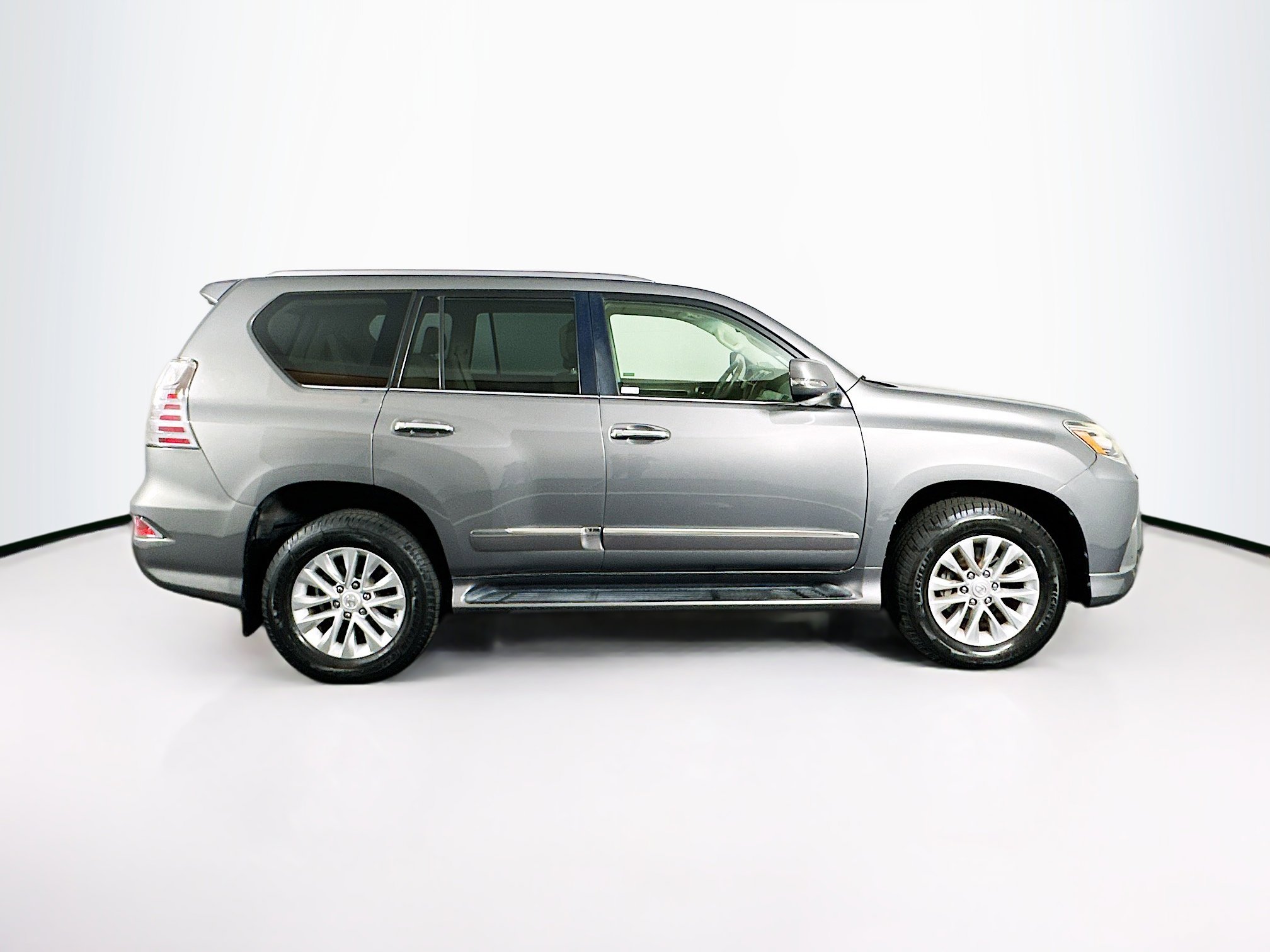 Used 2014 Lexus GX 460 image 10